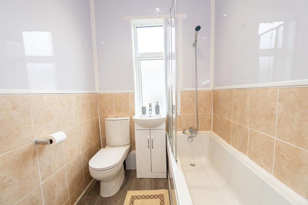 Room In Anfield Liverpool Esterno foto
